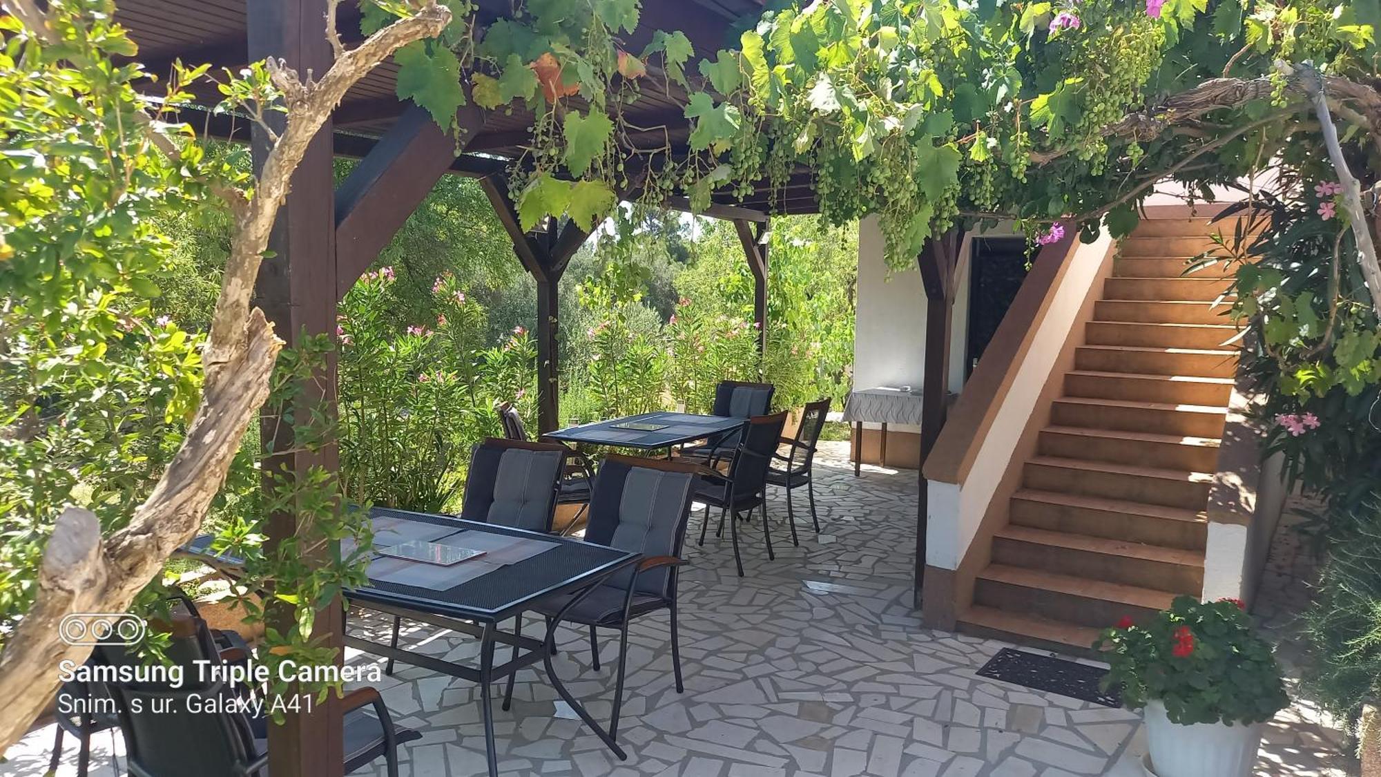 Eco Secluded Apartments Zabodarski Čunski Exterior foto